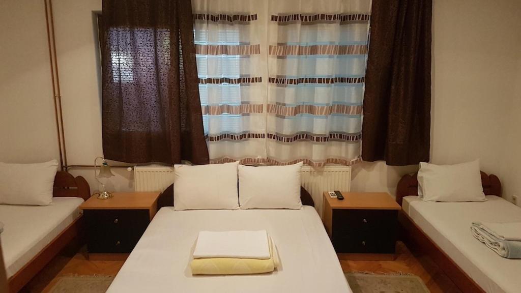 Lira Excellent Nis Hotel Exterior photo