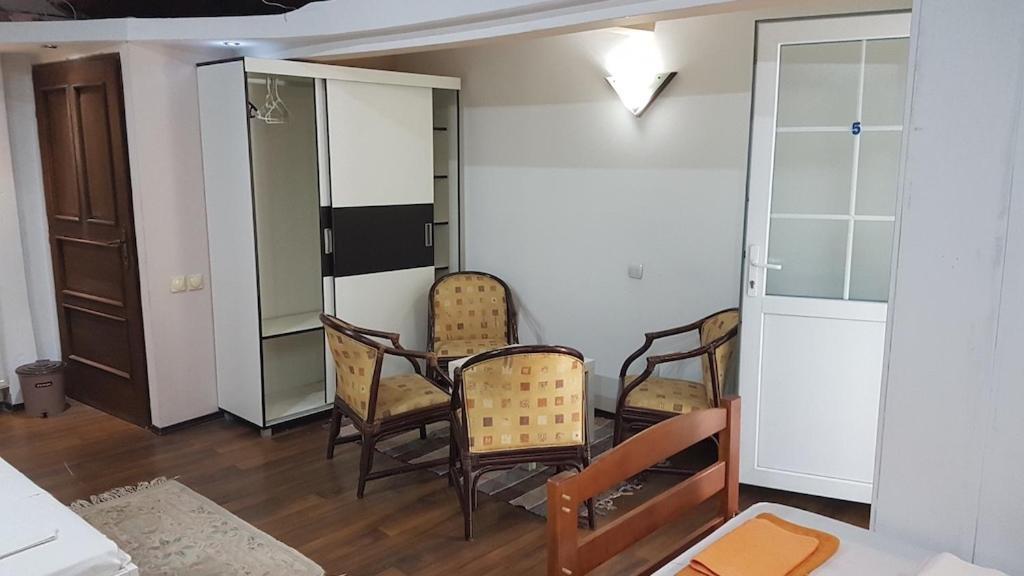 Lira Excellent Nis Hotel Exterior photo