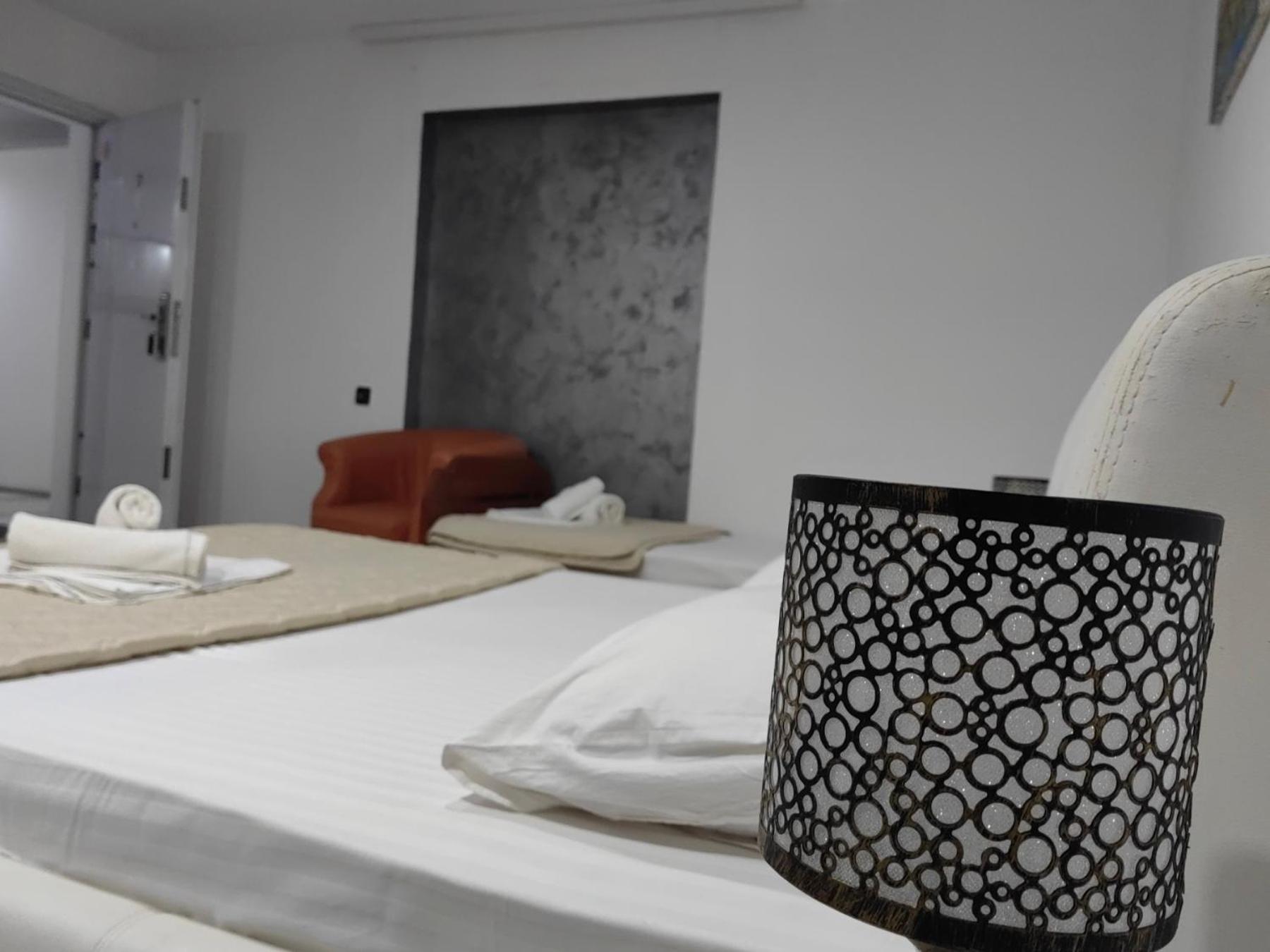 Lira Excellent Nis Hotel Exterior photo